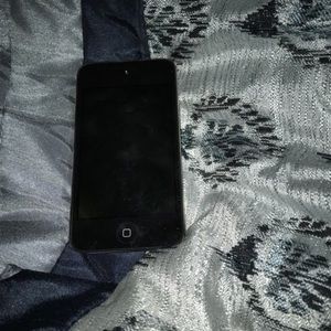 IPod Touch 4 Gen 8GB